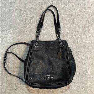 COACH • Black Leather Shoulder Bag